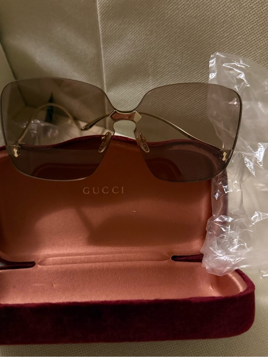 Gucci Accessories - NWT Gucci GG0352S 002 Gold Rimless Oversized Brown Gradient Sunglasses